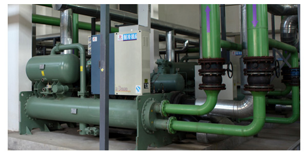 螺桿式水源熱泵機組廠家完成測試，用戶安裝簡便